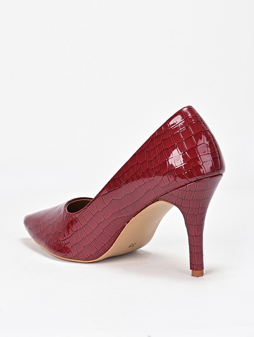 maroon slip on sandal - 21223485 - Zoom Image - 3