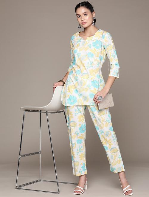 women three quarter sleeve floral printed co-ord set - 21224779 - Very Small Image - 1