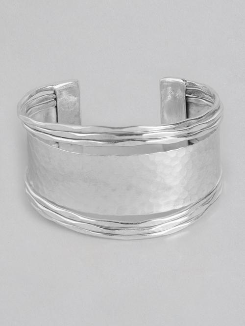 silver brass cuffs bracelet - 21228667 - Very Small Image - 1