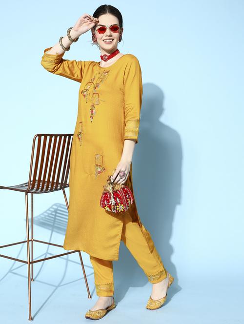 women round neck kurta pant set - 21230802 - Very Small Image - 1