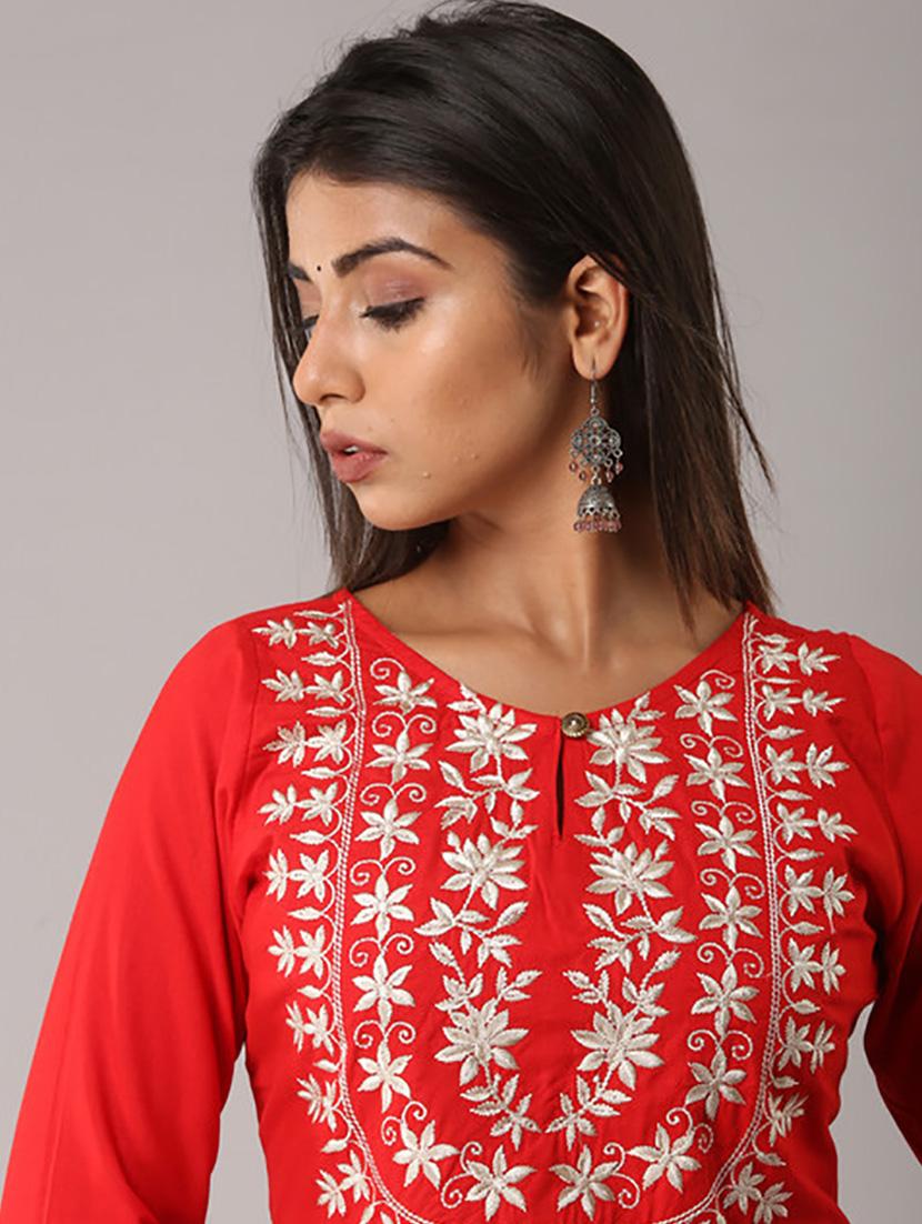 women embroidered kurta palazzo set - 21232274 - Zoom Image - 4