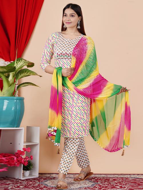 women kurta pant set with dupatta - 21234208 - Very Small Image - 1