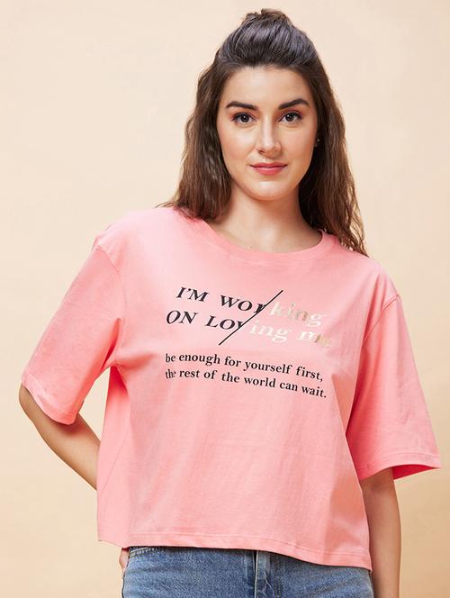 women round neck typographic boxy t-shirt - 21237758 - Very Small Image - 1