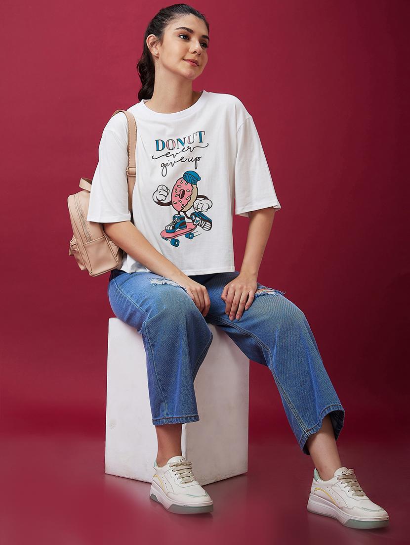women round neck graphic boxy t-shirt - 21237767 - Standard Image - 3