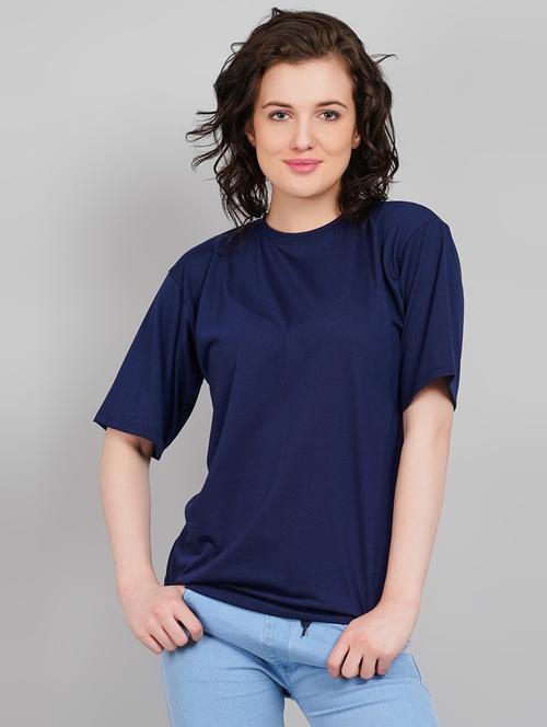 women round neck solid regular t-shirt - 21245297 - Very Small Image - 1