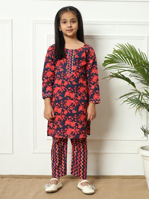 girls printed cotton kurta palazzo suit set - 21254045 - Very Small Image - 1