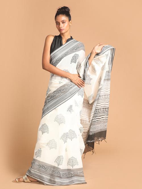 white handloom saree with blouse - 21272515 - Very Small Image - 1