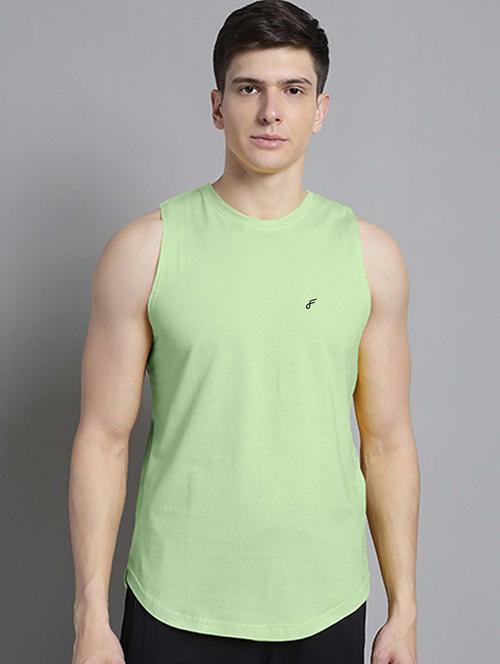 men round neck solid vest - 21288162 - Very Small Image - 1