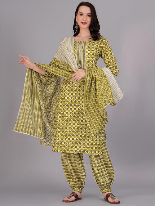 women three quarter sleeve kurta salwar with dupatta set - 21289042 - Very Small Image - 1