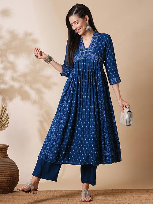 globus women blue allover floral printed pleated & panelled a-line nyra cut workwear kurta with straight pants - 21305291 - Very Small Image - 1