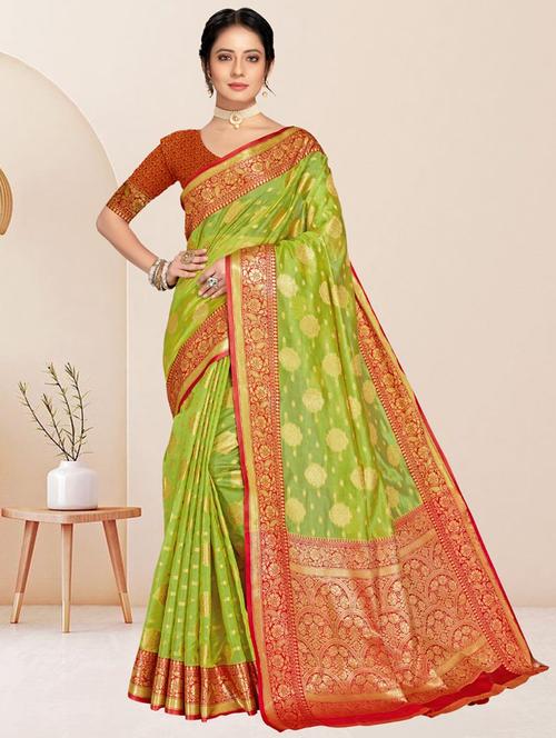 women self design banarasi saree with blouse - 21318134 - Very Small Image - 1
