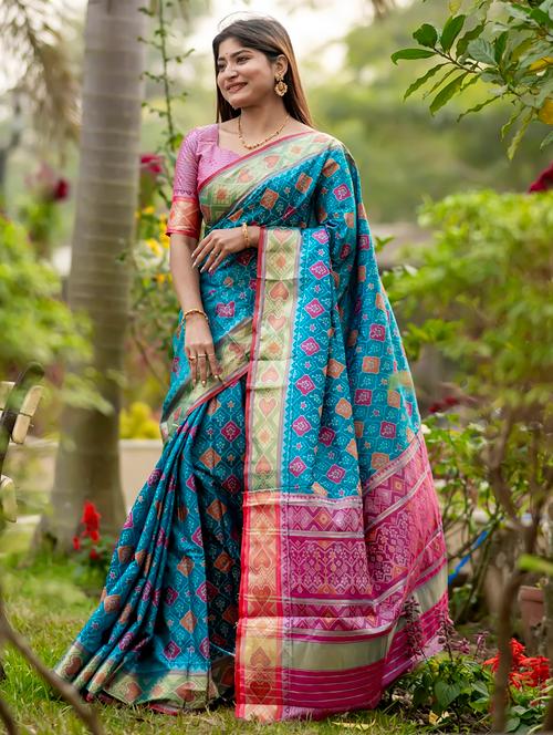 women self design banarasi saree with blouse - 21321046 - Very Small Image - 1