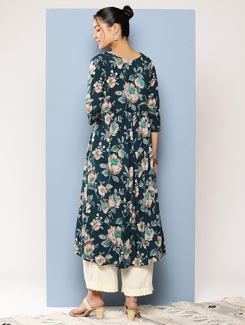 women three quarter sleeve flared kurta - 21357300 - Zoom Image - 2