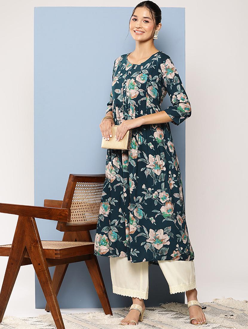 women three quarter sleeve flared kurta - 21357300 - Zoom Image - 3
