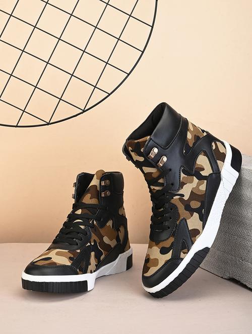 men camouflaged high ankle sneakers - 21370038 - Very Small Image - 1