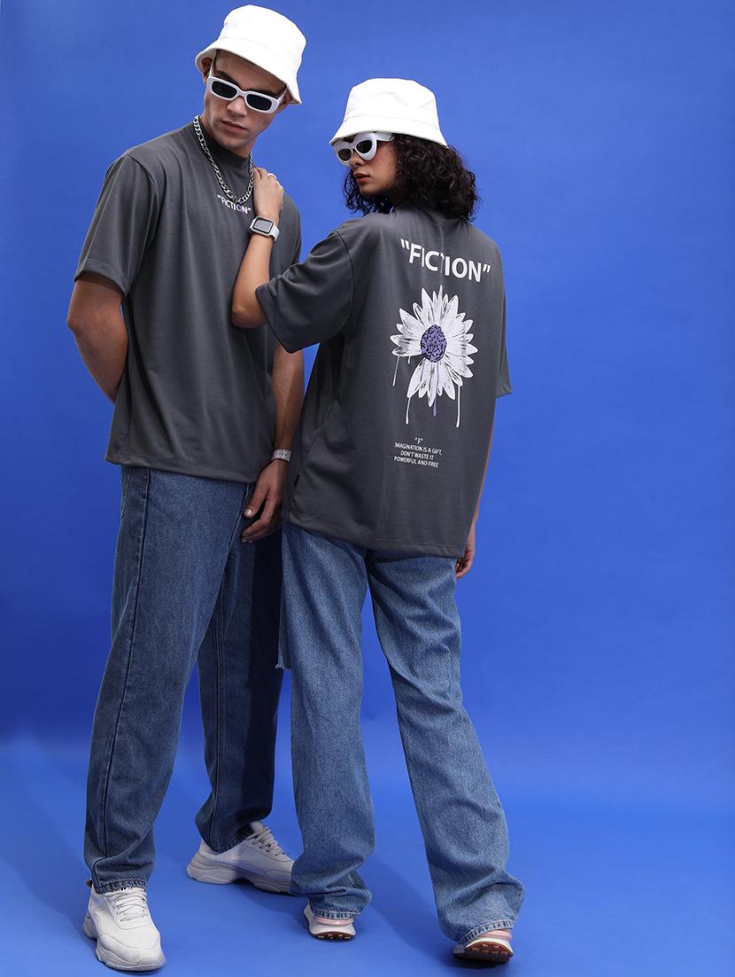 round neck chest print couple t-shirt - 21374978 - Standard Image - 4