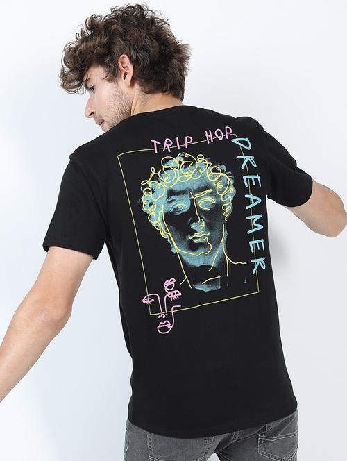 men round neck short sleeves t-shirt - 21375408 - Very Small Image - 1