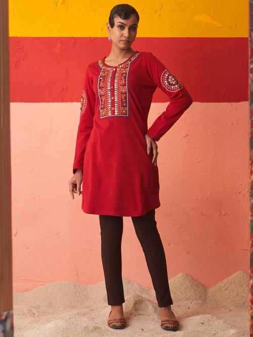 women red embroidered straight kurta - 21451515 - Very Small Image - 1