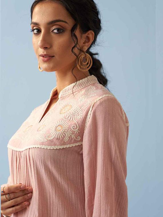women pink embroidered a-line kurta - 21451542 - Zoom Image - 4