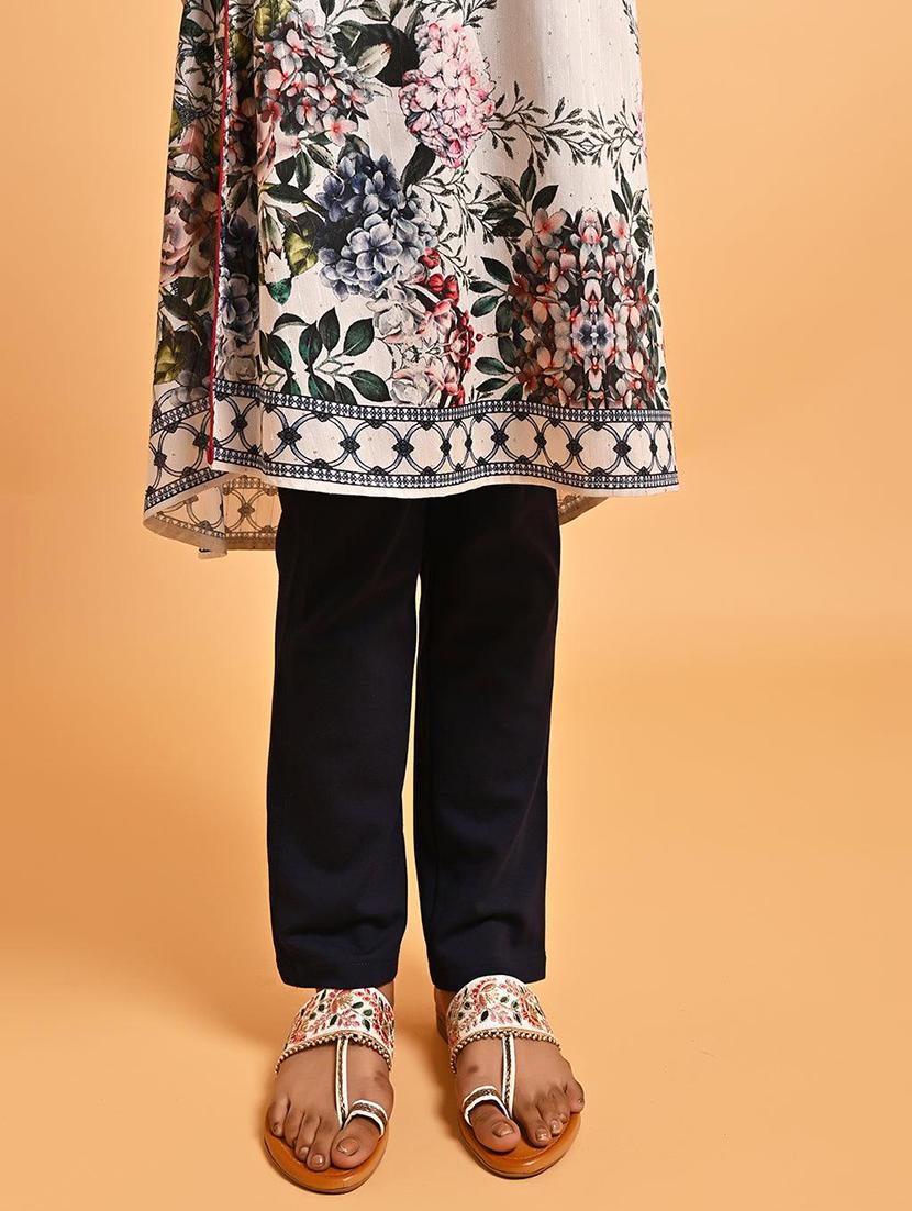 women floral printed a-line kurta - 21451580 - Standard Image - 3