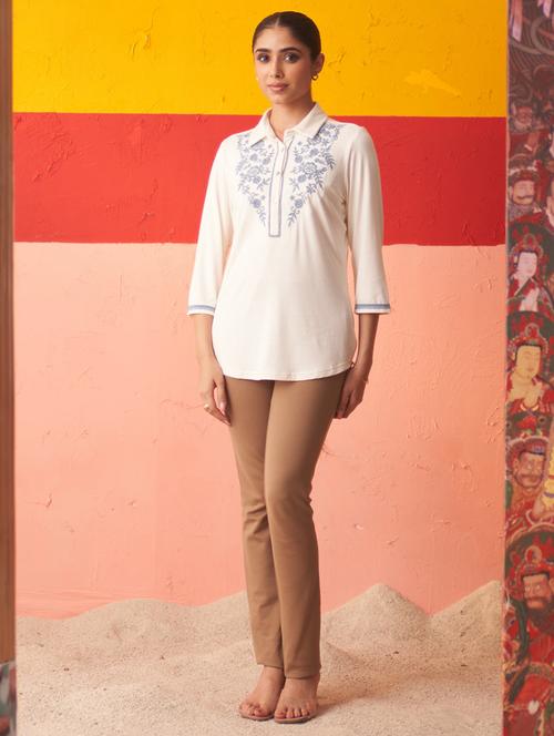 women off white viscose straight kurti - 21451609 - Very Small Image - 1
