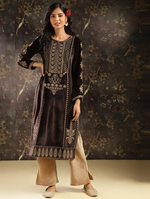 women embroidered woolen kurta - 21451678 - Very Small Image - 1