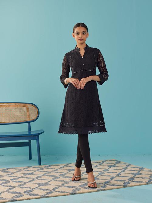 women three quarter sleeve straight kurta - 21452095 - Very Small Image - 1