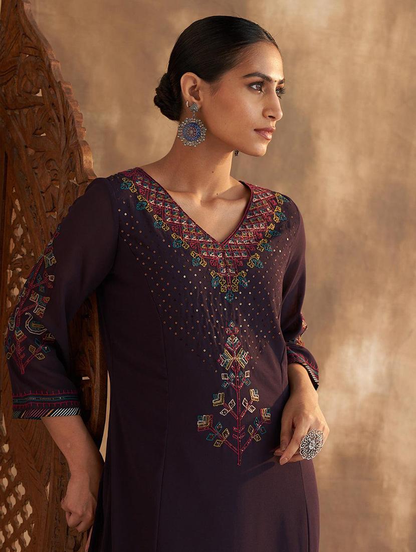 women three quarter sleeve kashmiri aari work a-line kurta - 21452151 - Standard Image - 5