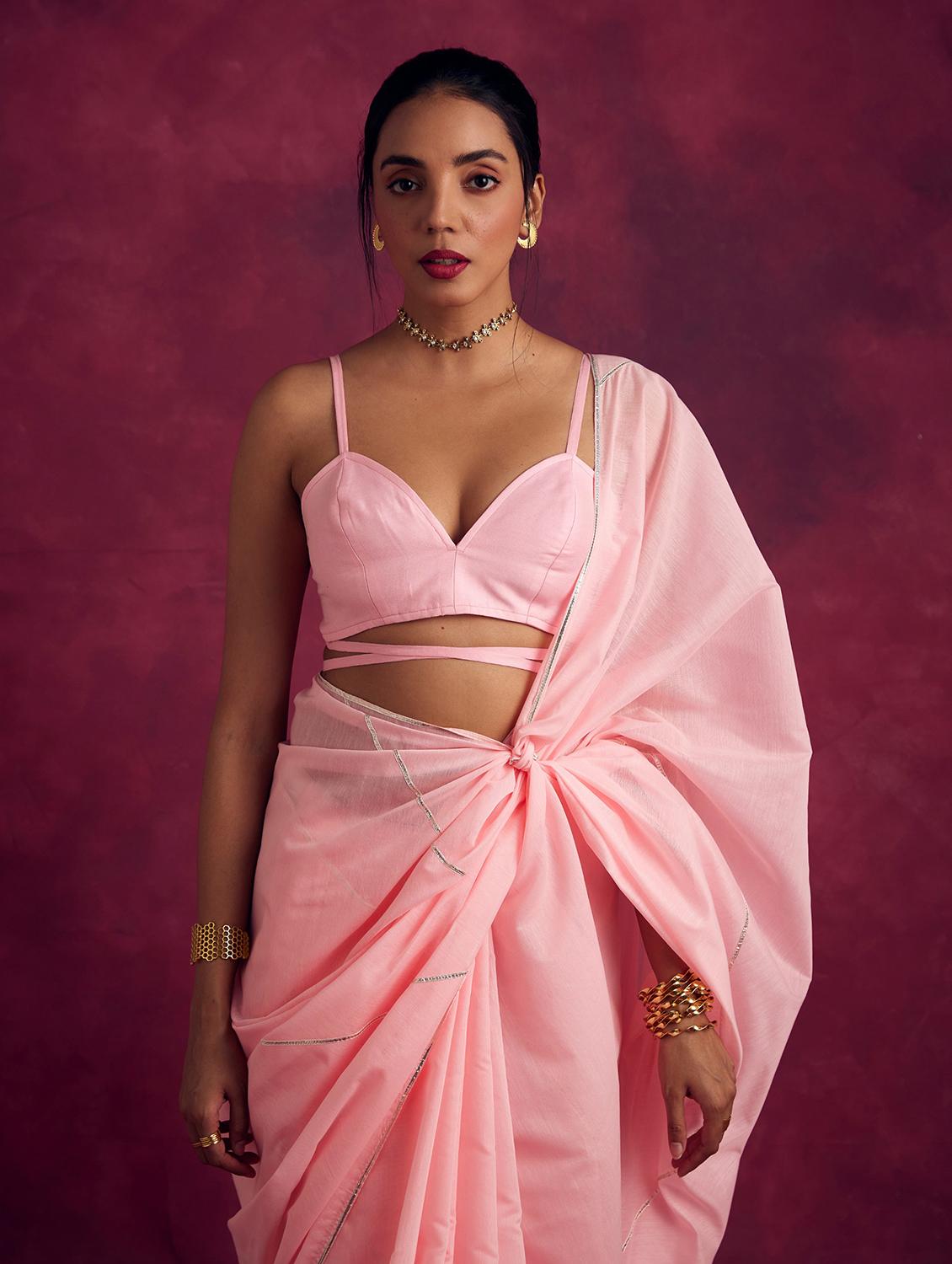 women solid plain saree - 21459955 - Standard Image - 4