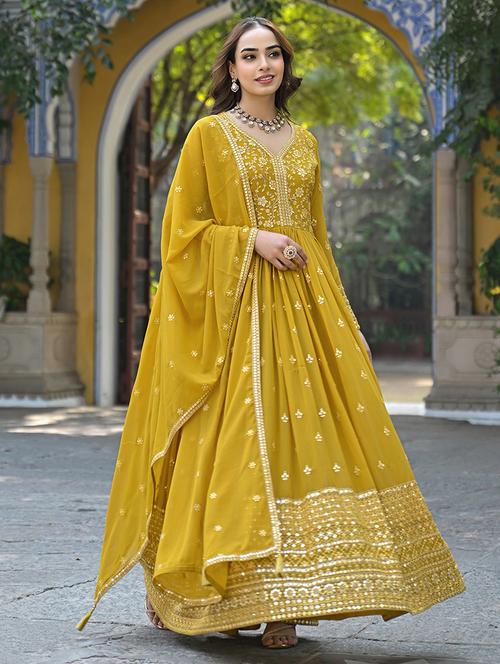 women mirror work kurta dupatta set - 21462791 - Very Small Image - 1
