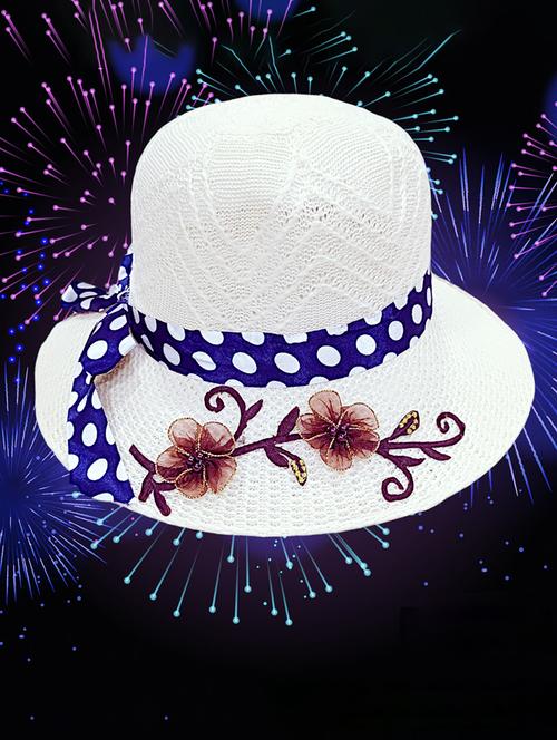 girls white cap - 21482071 - Very Small Image - 1