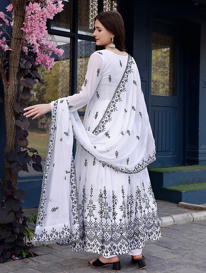 women embroidered kurta dupatta set - 21483644 - Zoom Image - 3