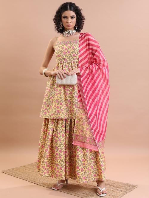 women floral printed kurta sharara set with dupatta - 21486513 - Very Small Image - 1