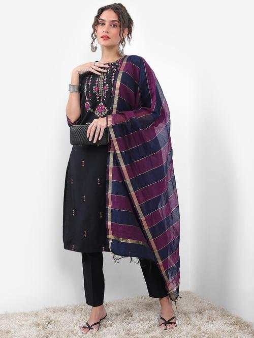 women black kurta pant set with dupatta - 21486522 - Very Small Image - 1