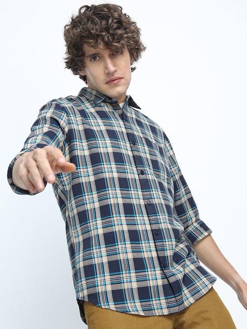 men long sleeved checkered casual shirt - 21487541 - Very Small Image - 1