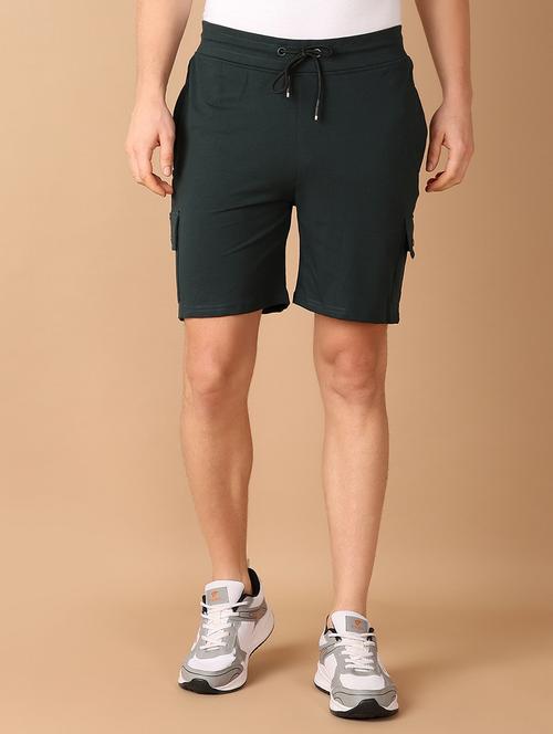 men green solid short - 21493118 - Very Small Image - 1