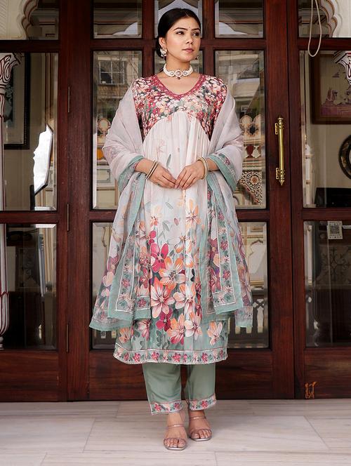 women three quarter sleeve kurta pant with dupatta set - 21497313 - Very Small Image - 1