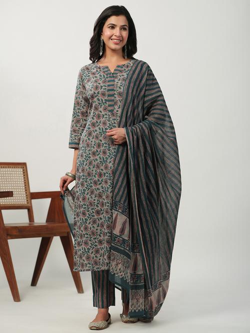 women three quarter sleeve kurta pant with dupatta set - 21501457 - Very Small Image - 1