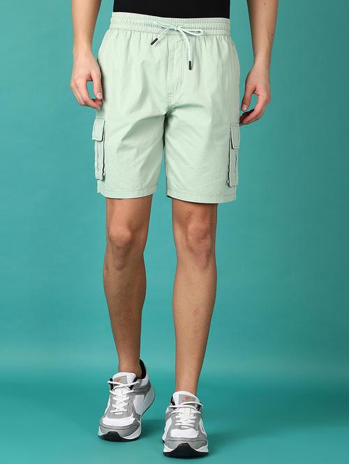 men mid rise solid cargo shorts - 21519216 - Very Small Image - 1