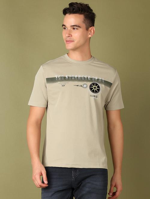 men round neck chest print t-shirt - 21519400 - Very Small Image - 1