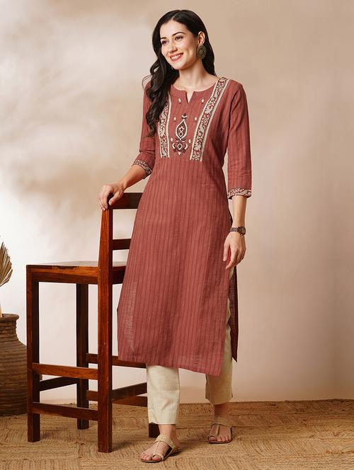 women brown notch neck straight kurta - 21521908 - Very Small Image - 1