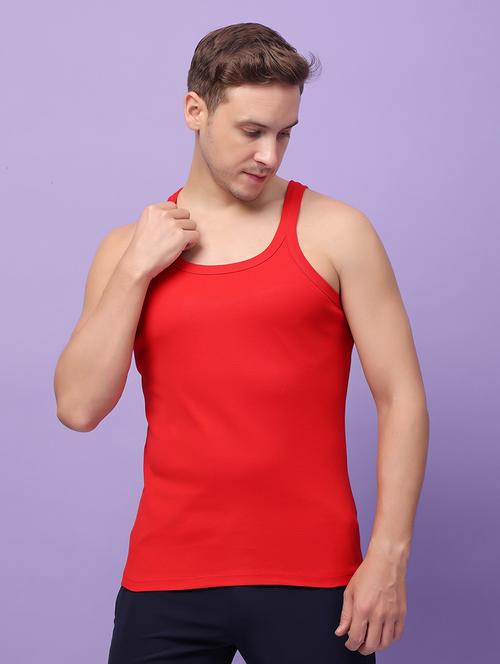 men red solid vest - 21522602 - Very Small Image - 1