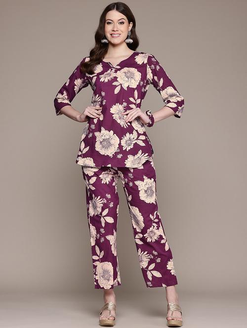 Women Floral Notch Neck Co-ord Sets With Scrunchie - 21523154 - Very Small Image - 1