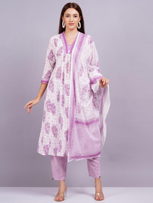 women three quarter sleeve kurta pant with dupatta set - 21530092 - Very Small Image - 1