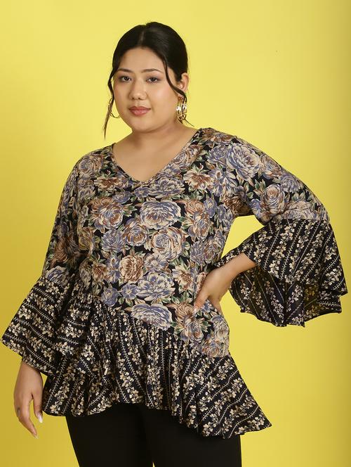 women v neck printed high-low top - 21532425 - Very Small Image - 1