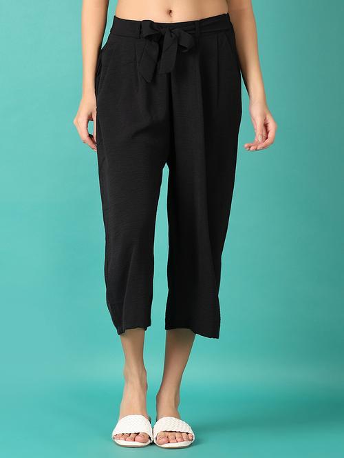 women solid regular fit capri  - 21533536 - Very Small Image - 1