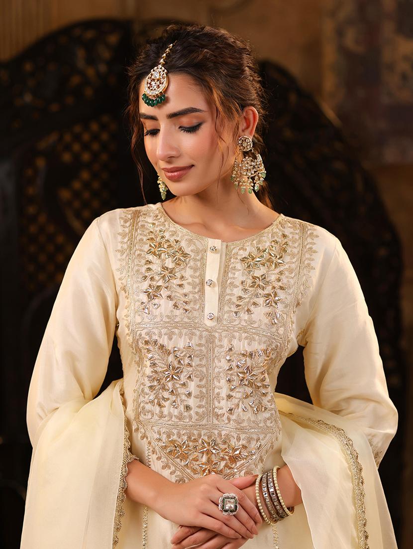 women gota patti kurta pant with dupatta suit set - 21544566 - Zoom Image - 2