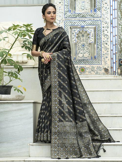 women self design banarasi saree with blouse - 21552414 - Very Small Image - 1