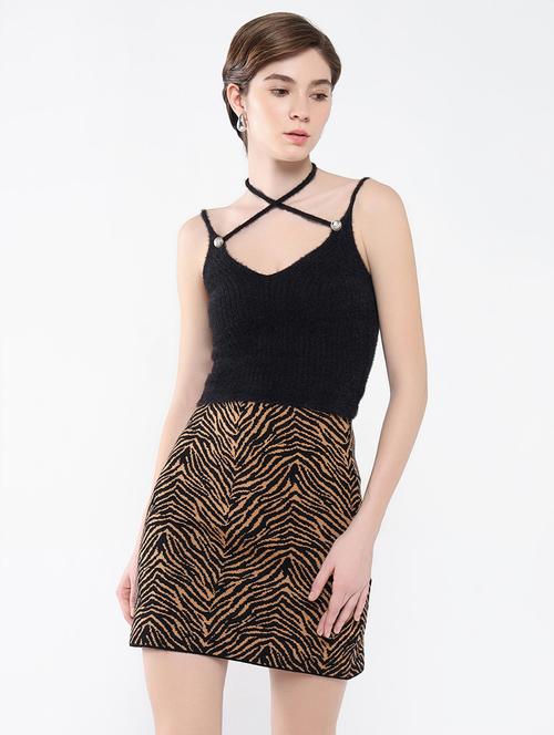 women black self-designed crop top - 21554071 - Very Small Image - 1