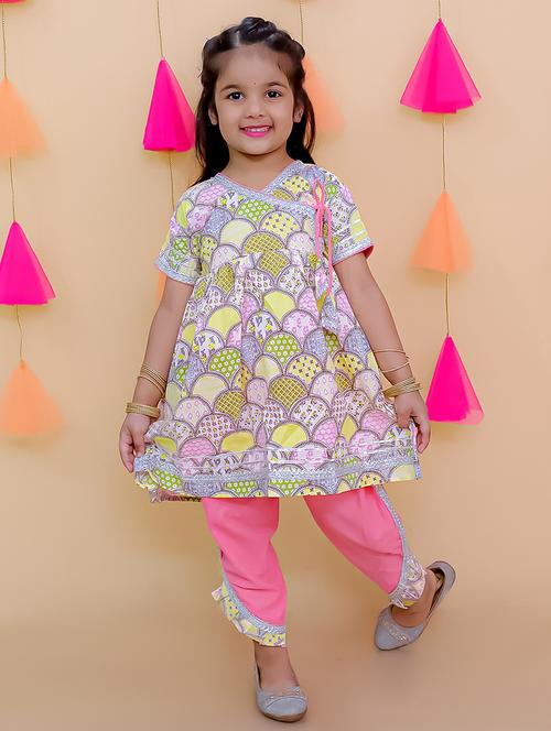 girls printed short sleeves kurta pant set - 21555841 - Very Small Image - 1